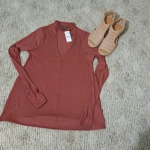 Long sleeve choker neckline top